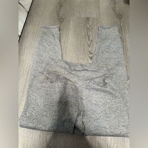 Ptula leggingg PRICE FIRM, NO OFFERS PLEASE